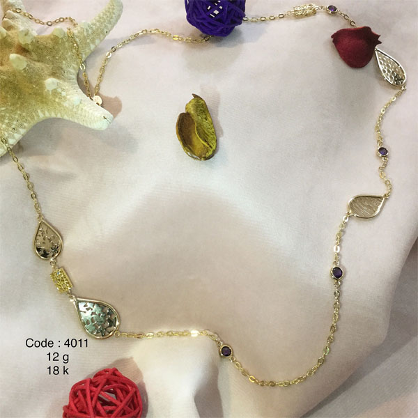 Tolue Yase Sepahan Co. Necklace